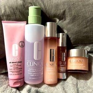 FULL SKINCARE ROUTINE powered by Clinique